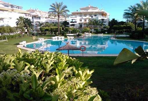 Apartamento a la venta en Nueva Andalucía Costa del Sol