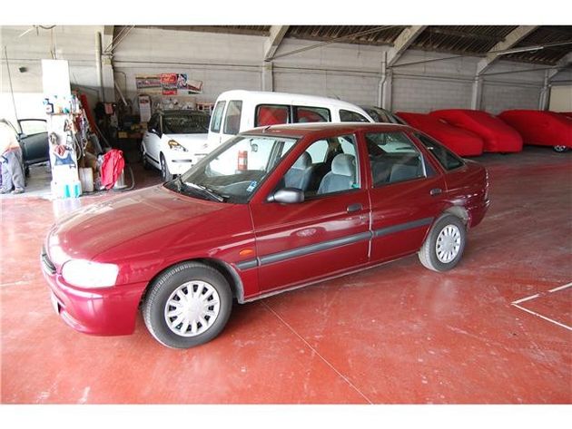 FORD KA  1.20 TITANIUM