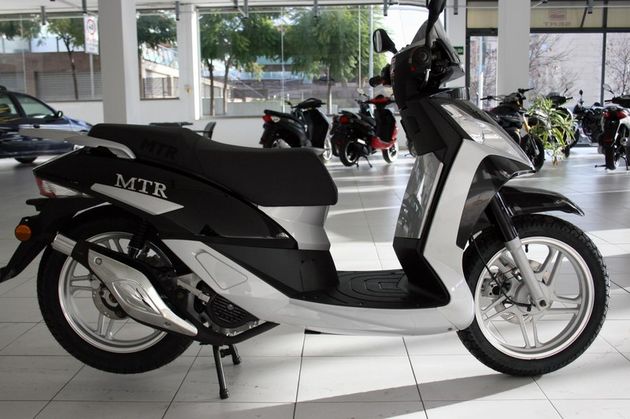 Scooter 125 1500€