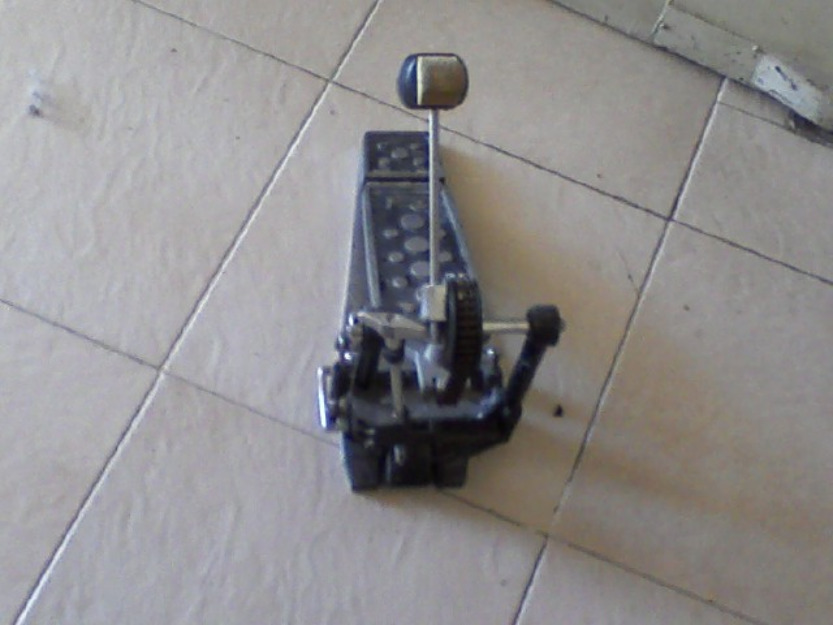 Soportes para Platillos + Pedal + Accesorios (PEARL)