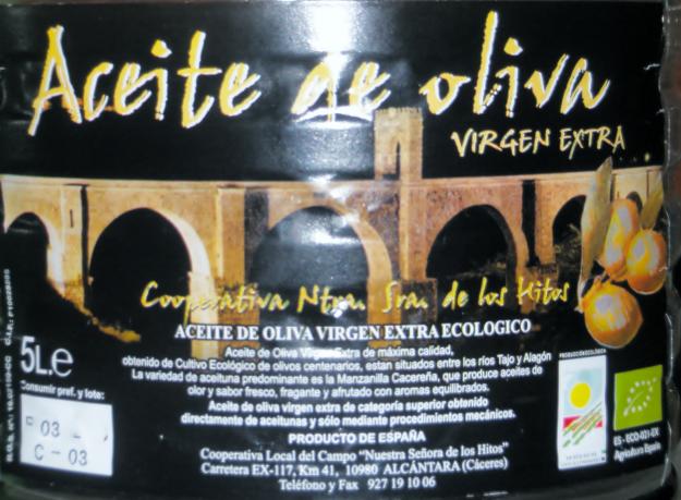 aceite de oliva virgen extra totalmente natural de olivos centenarios