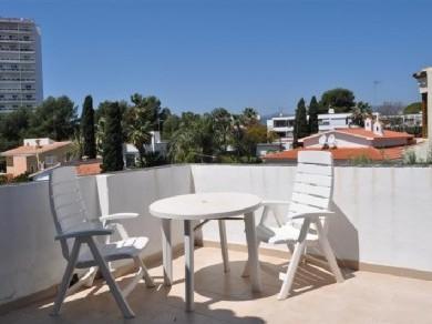 Adosado con 3 dormitorios se vende en Marbella, Costa del Sol
