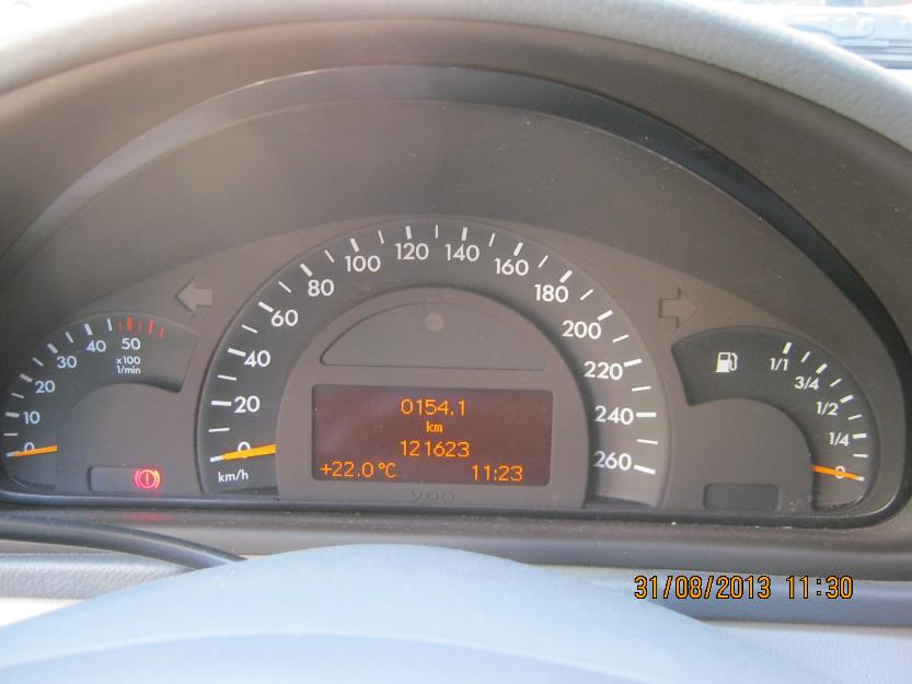 Mercedes c-220 cdi año 2004