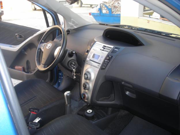 SE VENDE TOYOTA YARIS 1.4 90cv DIESEL