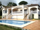 Chalet con 3 dormitorios se vende en Marbella, Costa del Sol - mejor precio | unprecio.es