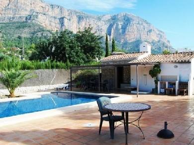 Chalet con 4 dormitorios se vende en Javea, Costa Blanca