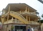 Chalet con 4 dormitorios se vende en Fuengirola, Costa del Sol - mejor precio | unprecio.es