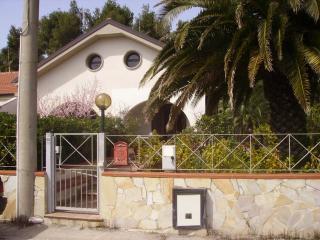 Villa : 7/8 personas - junto al mar - vistas a mar - ascea  salerno (provincia de)  campania  italia