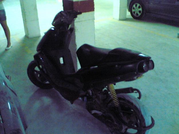 vendo aprilian sr o motor de aexos  precio a cobenir contasten cn migo