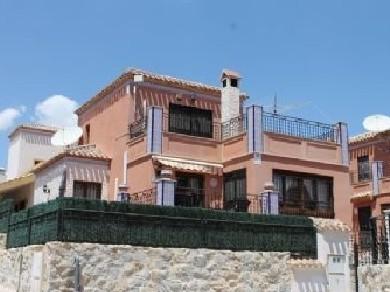 Chalet con 3 dormitorios se vende en San Miguel de Salinas, Vega Baja Torrevieja