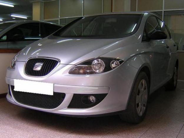 Venta de coche Seat ALTEA 1.9 TDi 105 C.v '05 en Valencia
