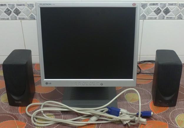 Monitor LG 17 pulgadas LCD + Altavoces Hercules