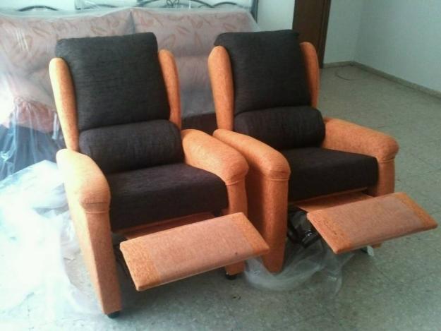 2 sillones y un sofá
