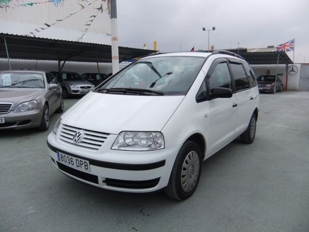 VOLKSWAGEN Sharan 1.9TDI Conceptline