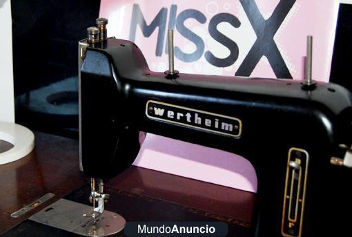 MÁQUINA DE COSER DE 1920 WERTHEIM  FUNCIONA PERFECTA
