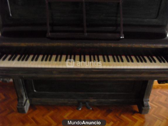 Piano de pared alemán marca Scheneider