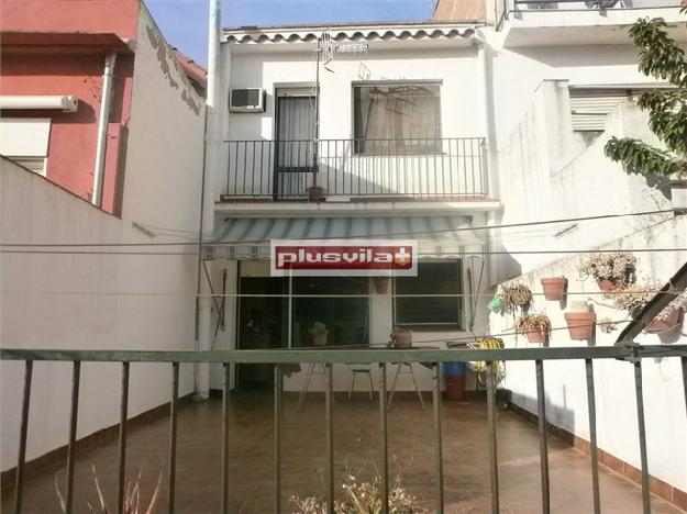 Casa en Vilafranca del Penedès, ubicada a la zona de St. Julià.