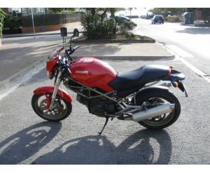 DUCATI MONSTER