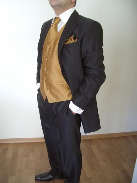 VENDO TRAJE DE NOVIO NUEVO