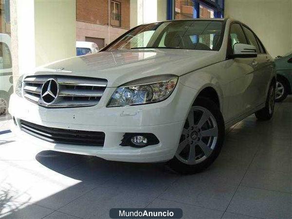 Mercedes-Benz C 220 AVANTGARDE/ AUTOMATICO /B