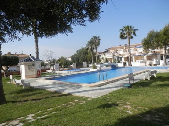 Belíssima Casa em Ciudad Quesada, Alicante, Espanha de Três Quartos