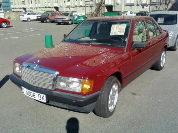 Venta de coche Mercedes 190 2.5d '85 en A Coruña