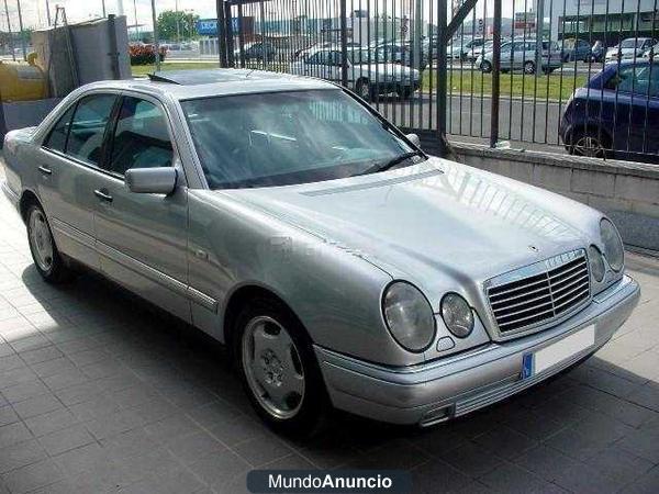 Mercedes-Benz Clase E E 300 DT AVANTGARDE
