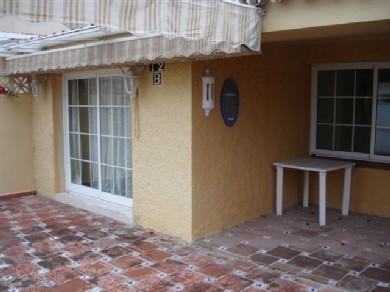 Chalet con 3 dormitorios se vende en Marbella, Costa del Sol
