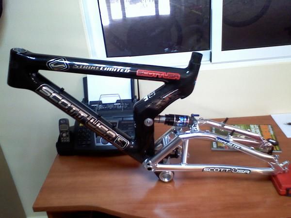 VENDO CUADRO MTB SCOTT STRIKE LIMITED CARBONO