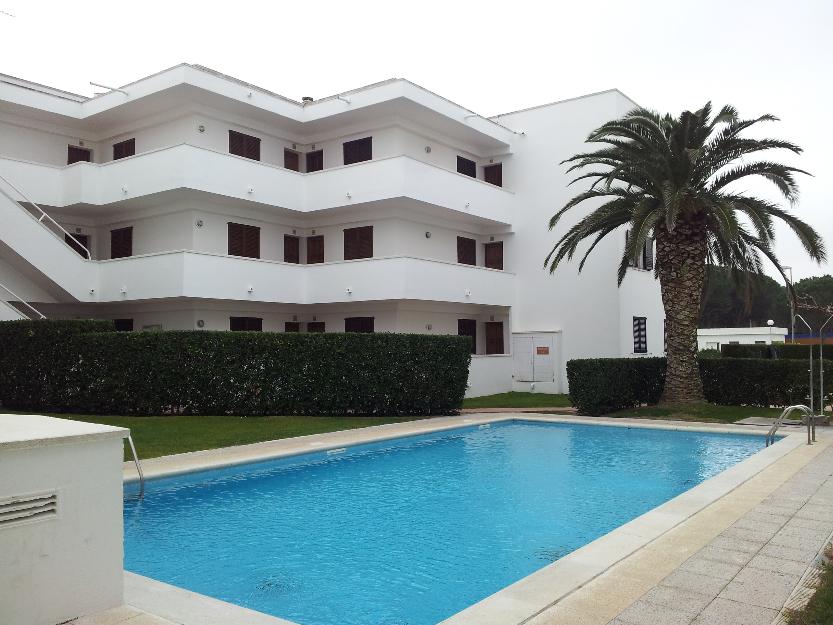 Apartamento con piscina cala Montgó L'Escala 350 €/semana