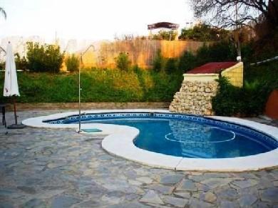 Chalet con 5 dormitorios se vende en Estepona, Costa del Sol