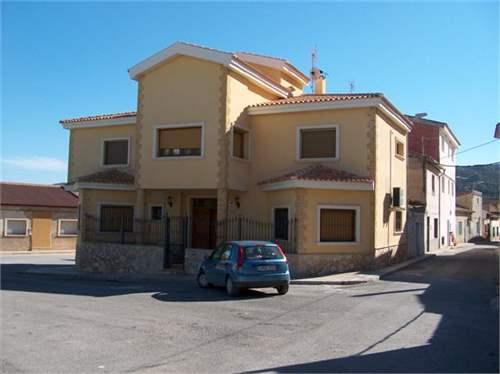 House for Sale in Alicante, Comunidad Valenciana, Ref# 3000214