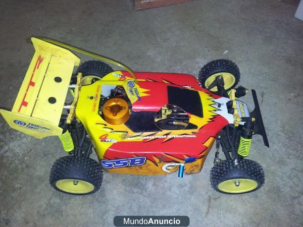 se vende coche radio control teledirigido de gasolina (queroseno) 250€ negociables