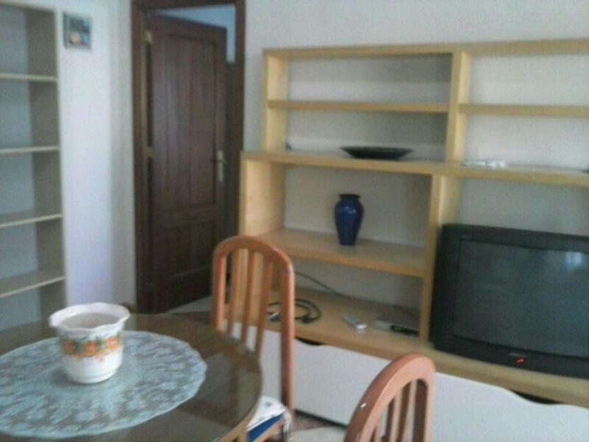 piso de dos dormitorios   en el crro del aguila   por solo 370 euros al mes