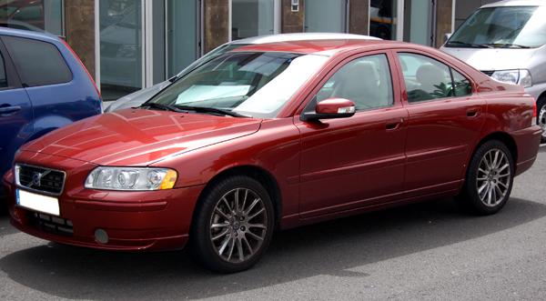 VOLVO S60 Momentum -07