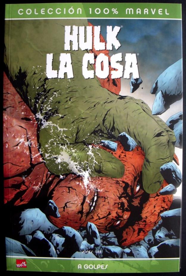 100% Marvel - Panini - Hulk - La Cosa - a golpes.