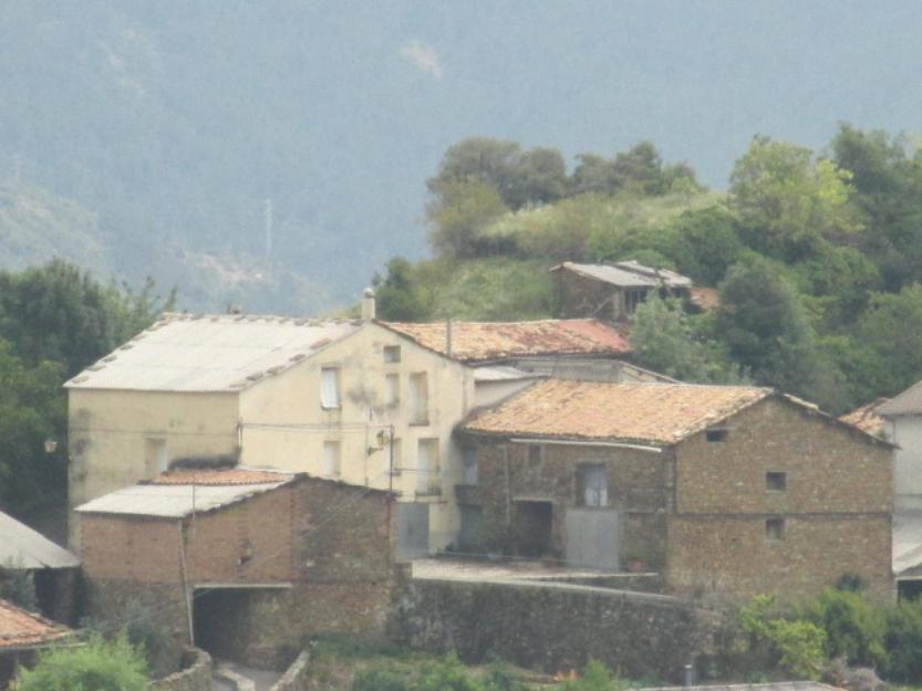 Casa borda y terrenos en zona campo benasque