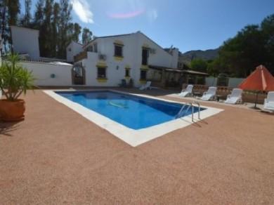Casa de Campo con 7 dormitorios se vende en Alhaurin el Grande