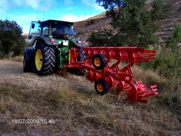 Arado labrar voltear, fabricamos hasta 8 vertederas