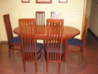 Mesa comedor extensible + 6 sillas. Color nogal - mejor precio | unprecio.es