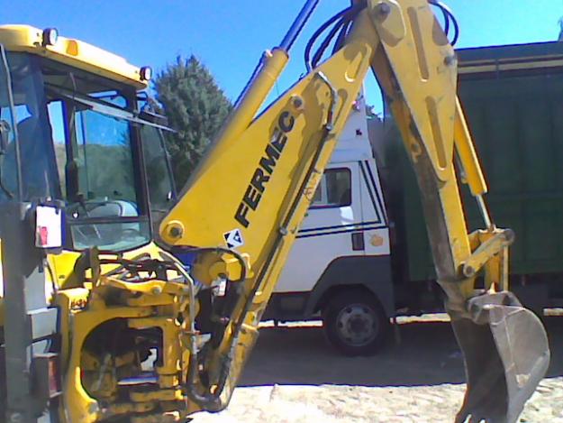 se vende maquina mixta fermec 860