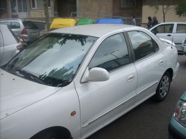 VENDO HYUNDAI LANTRA 1.9D