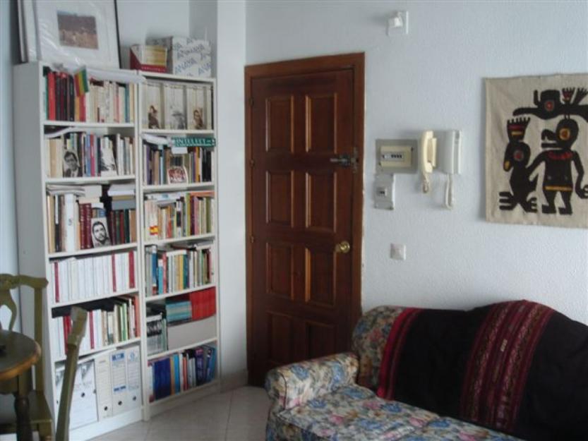 Se alquilar apartamento calle san roque, centro sevilla