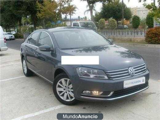 Volkswagen Passat 2.0 TDI 140 DSG Advance BlueM