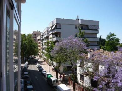Apartamento con 2 dormitorios se vende en Marbella, Costa del Sol