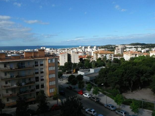 Atico orientado a mar en Sitges.