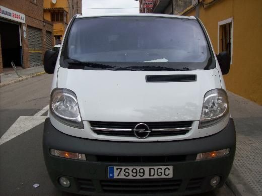 VENDO OPEL VIVARO 1900TDCI COMBI 9 LARGO