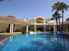 Chalet con 7 dormitorios se vende en Marbella, Costa del Sol - mejor precio | unprecio.es