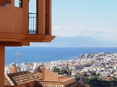 Apartamento con 2 dormitorios se vende en Rincon de la Victoria, Costa del Sol, Axarquia