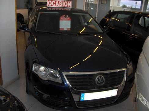 VOLKSWAGEN GOLF 1.6 ADVANCE